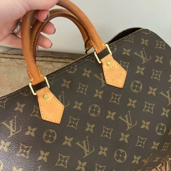 Louis Vuitton Immaculate Speedy 35 - Picture 14 of 14